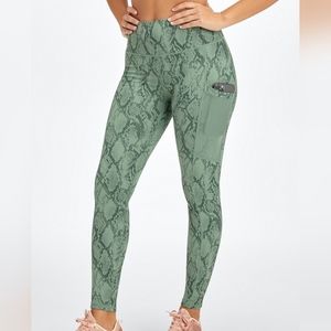 Fabletics On-The-Go Leggings